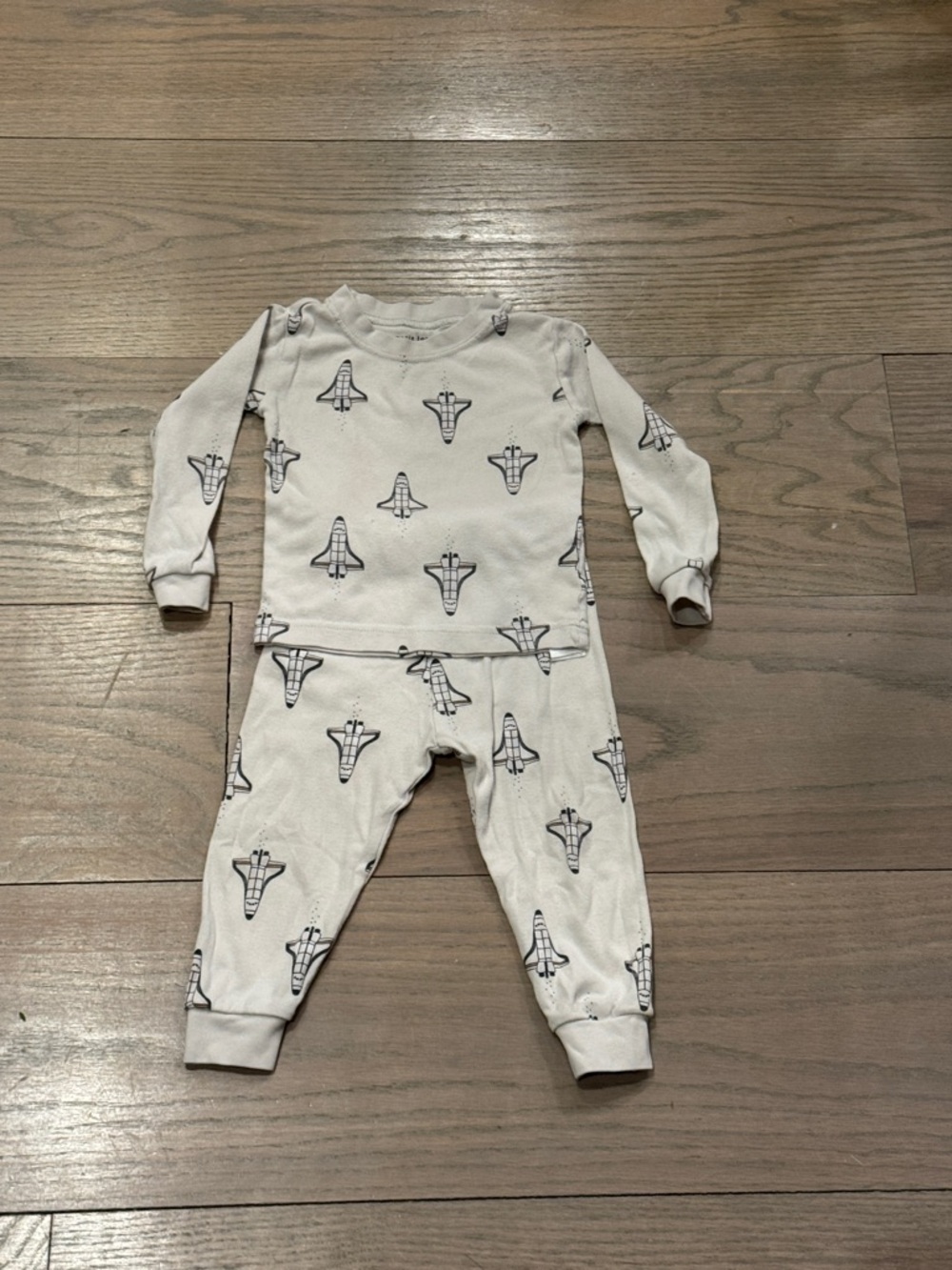 Petit Lem Gray and Black Rocket Print Kids Pajama Set